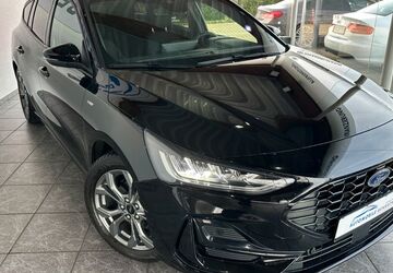 Ford Focus 49.571 km 18.699 &euro; Erkelenz 41812