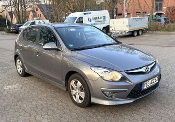 Hyundai i30 126.000 km 4.600 &euro; Grefrath 47929