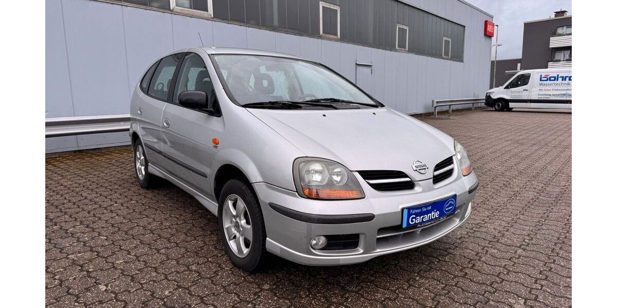 Nissan Almera 43.000 km 5.990 &euro; Moers 47441