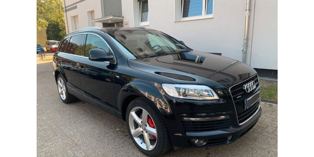 Audi Q7 241.000 km 11.300 &euro; Duisburg 47179