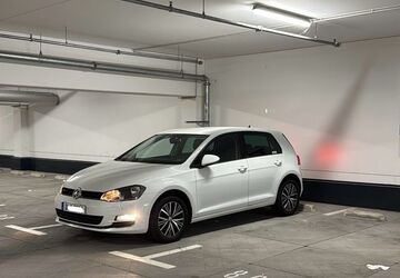 VW Golf 185.000 km 11.800 &euro; Düsseldorf 40477