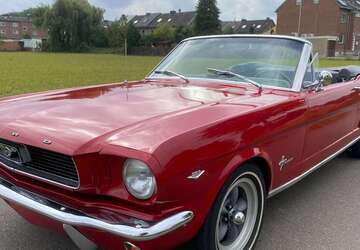Ford Mustang 5.000 km 45.950 &euro; Mönchengladbach 41238