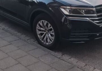 VW Touareg 107.000 km 33.700 &euro; Mönchengladbach 41068