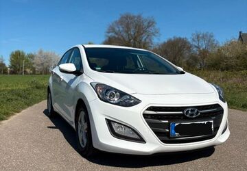 Hyundai i30 158.000 km 8.200 &euro; Mönchengladbach 41068