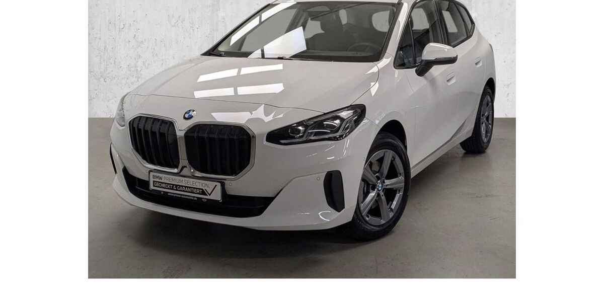 BMW 220 Active Tourer 7.683 km 28.990 &euro; Düsseldorf 40595