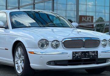Jaguar XJ8 82.114 km 18.888 &euro; Mönchengladbach 41068