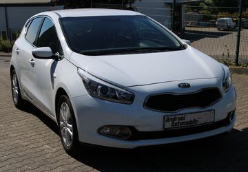 Kia ceed / Ceed 112.598 km 8.290 &euro; Heiligenhaus 42579