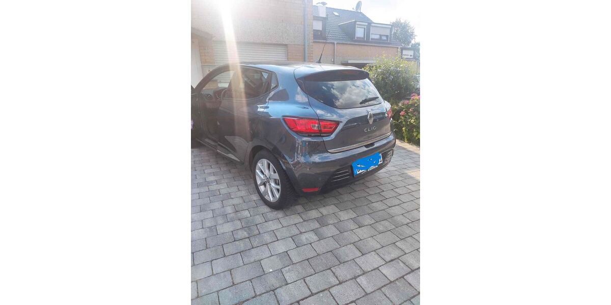 Renault Clio 84.000 km 7.400 &euro; Grevenbroich 41516