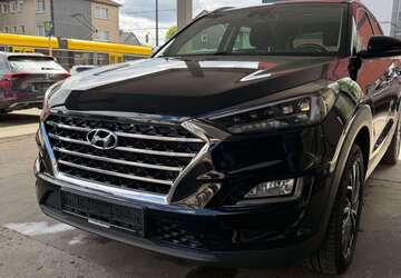 Hyundai TUCSON 82.000 km 14.990 &euro; Mülheim Ruhr 45475