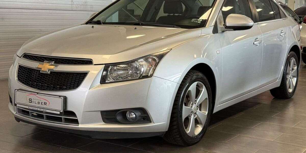 Chevrolet Cruze 83.000 km 8.890 &euro; Dormagen 41540