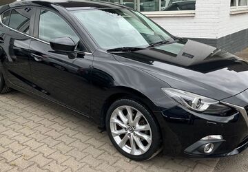 Mazda 3 107.000 km 11.450 &euro; Moers 47447