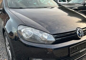 VW Golf 99.400 km 7.599 &euro; Kaarst 41564