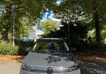 VW Tiguan 10.500 km 41.900 &euro; Düsseldorf 40223