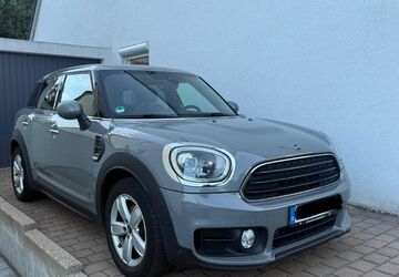 Mini Countryman D (Cooper) 87.000 km 18.500 &euro; Düsseldorf 40479