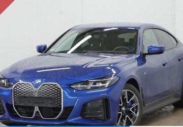 BMW i4 27.669 km 54.950 &euro; Mülheim 45472