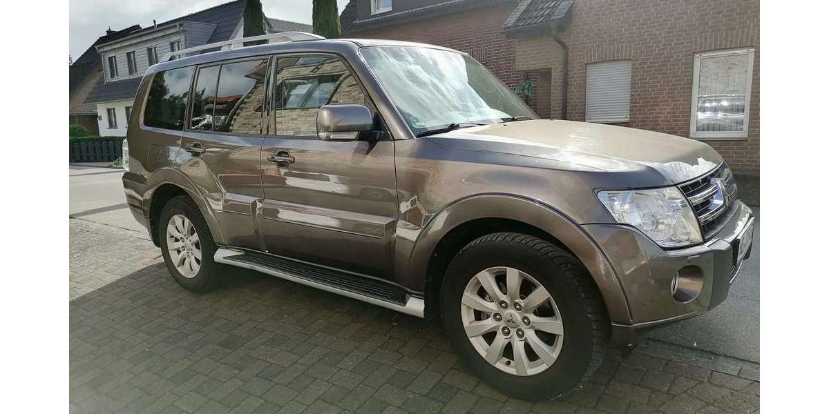 Mitsubishi Pajero 195.475 km 16.300 &euro; Korschenbroich 41352