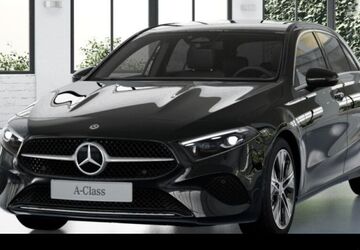 Mercedes-Benz A 180 9.900 km 33.490 &euro; Duisburg 47138