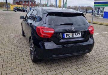 Mercedes-Benz A 180 90.000 km 12.890 &euro; Kamp-Lintfort 47475