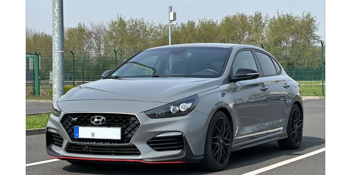 Hyundai i30 141.000 km 17.990 &euro; Kempen 47906