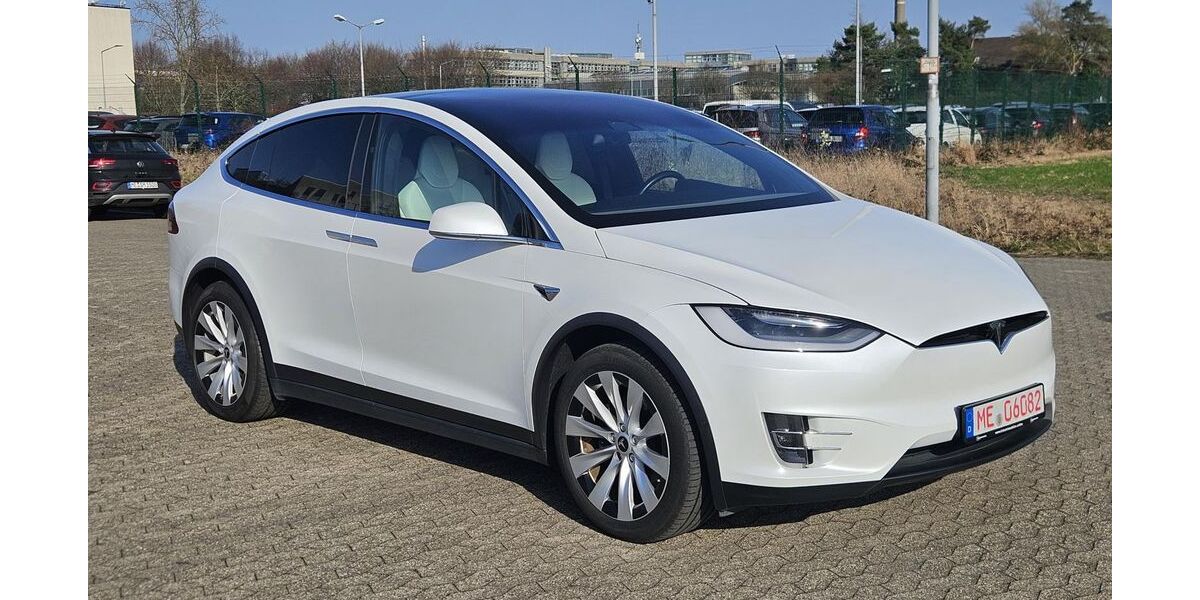 Tesla Model X 50.635 km 47.900 &euro; Grevenbroich 41515