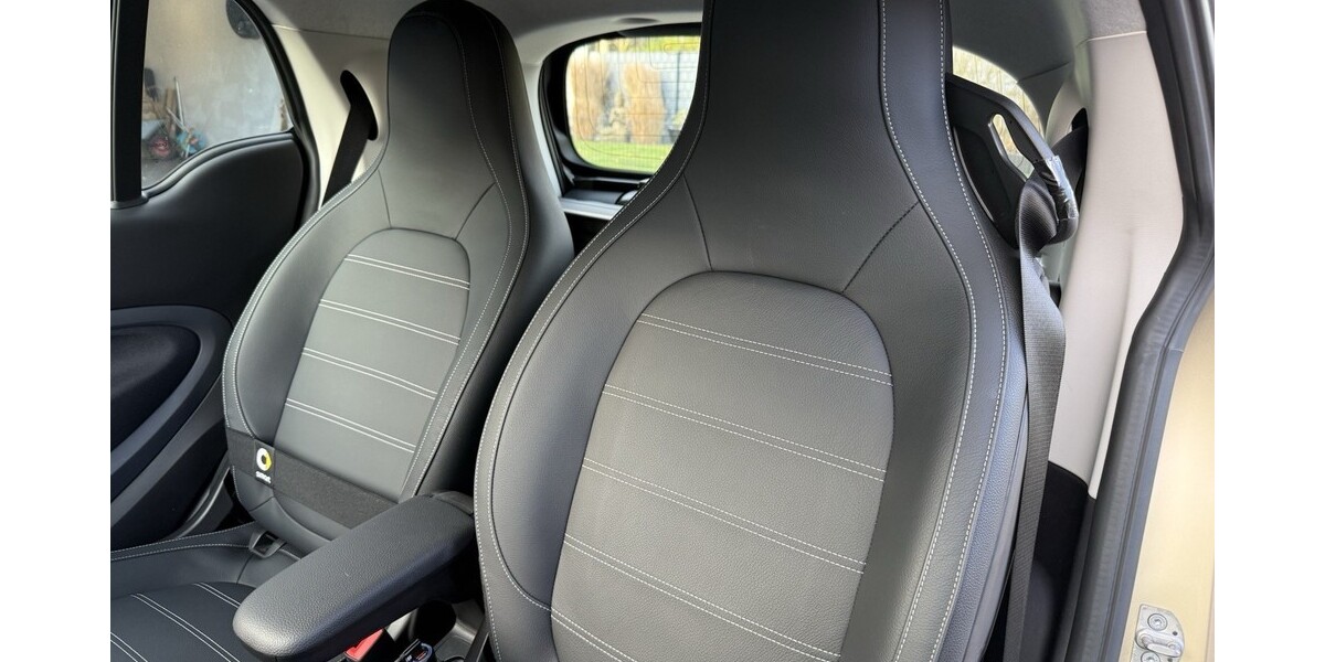 Smart ForTwo 1.621 km 18.450 &euro; Mönchengladbach 41061