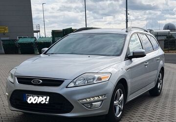 Ford Mondeo 198.000 km 3.800 &euro; Grevenbroich 41515