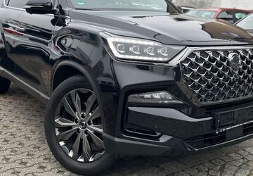 SsangYong REXTON 122.960 km 29.348 &euro; Mönchengladbach 41063