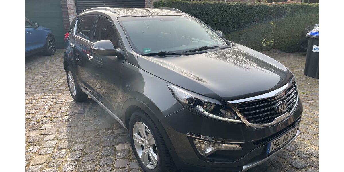 Kia Sportage 93.000 km 11.490 &euro; Mönchengladbach 41063