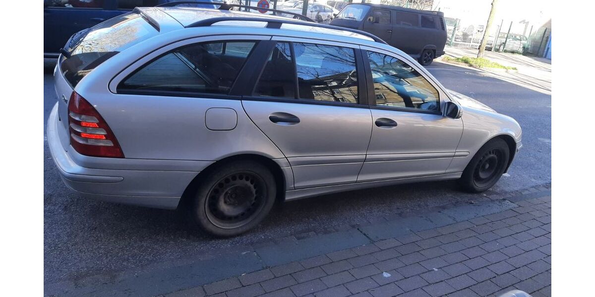 Mercedes-Benz C 220 390.616 km 1.299 &euro; Duisburg 47228