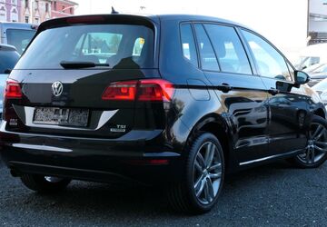 VW Golf Sportsvan 160.000 km 10.700 &euro; Mönchengladbach 41063