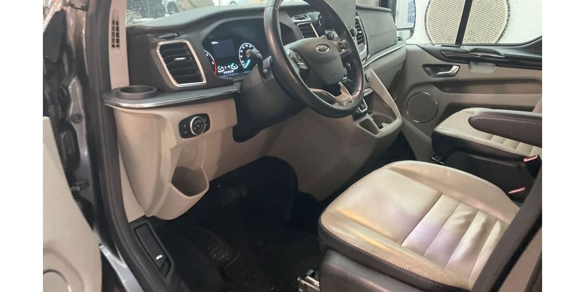 Ford Tourneo Custom 142.925 km 22.950 &euro; Düsseldorf 40213