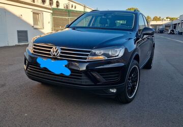 VW Touareg 177.580 km 13.990 &euro; Neuss 41464