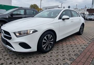 Mercedes-Benz A 180 48.370 km 23.398 &euro; Mönchengladbach 41063