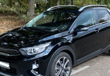 Kia Stonic 30.700 km 16.490 &euro; Kaldenkirchen 41334