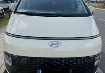 Hyundai STARIA 99.000 km 29.999 &euro; Düsseldorf 40227