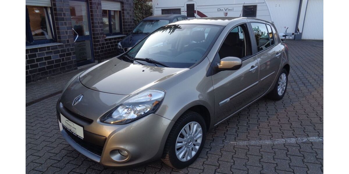 Renault Clio 127.000 km 3.950 &euro; Mülheim 45481