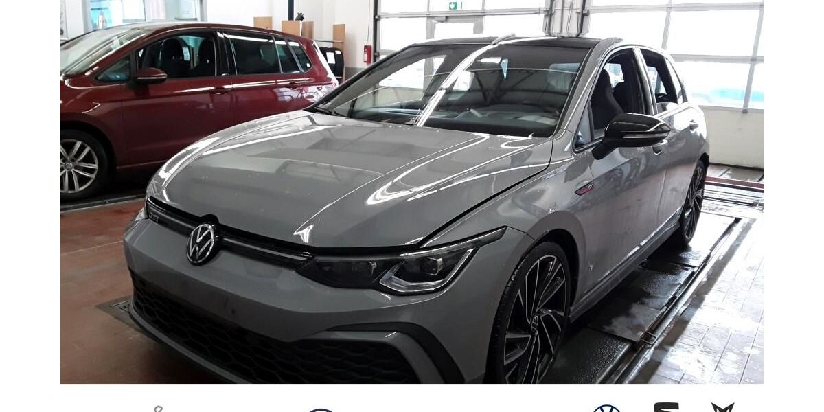 VW Golf 48.477 km 29.450 &euro; Hilden 40721