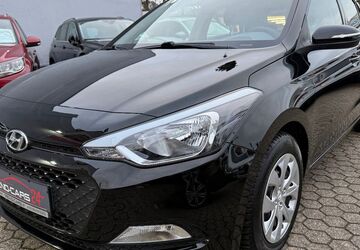 Hyundai i20 51.950 km 9.390 &euro; Mönchengladbach 41236