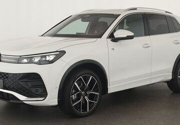 VW Tiguan 26.900 km 44.684 &euro; Düsseldorf 40233