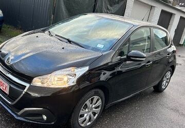 Peugeot 208 91.000 km 7.870 &euro; Mönchengladbach 41199