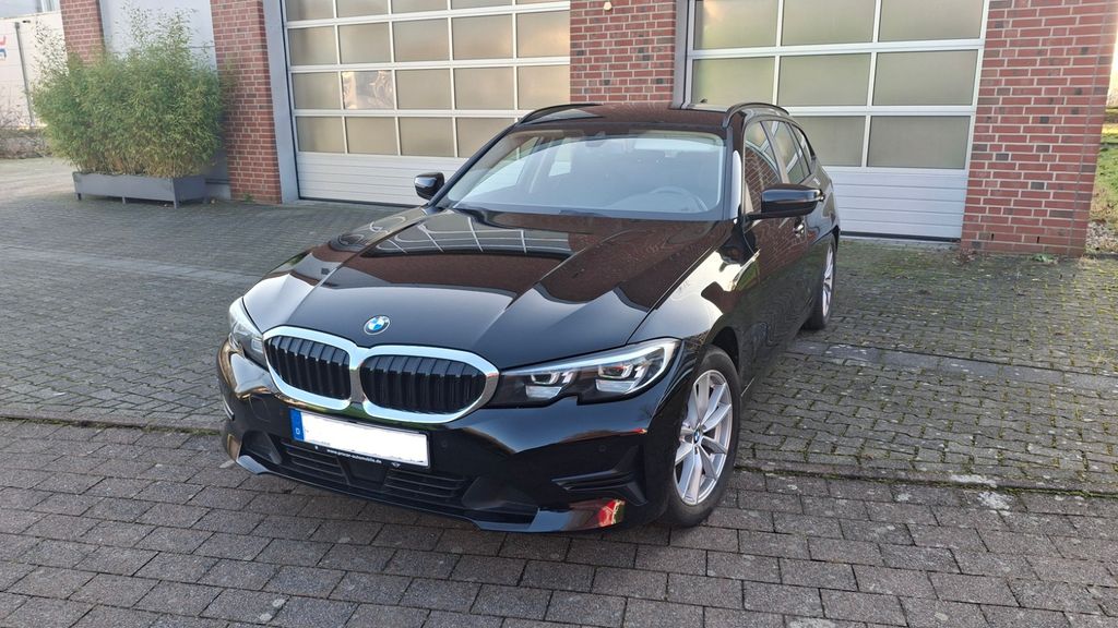 BMW 320 93.000 km 24.990 &euro; Willich 47877