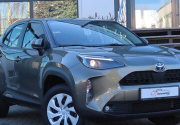 Toyota Yaris 64.257 km 21.900 &euro; Neuss 41469